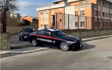 Sparatoria nei boschi dei Monti Cimini, gambizzato un uomo