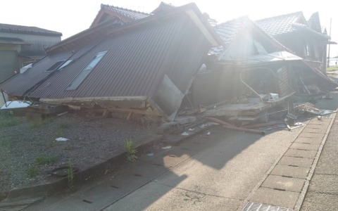Terremoto in Giappone, scossa di magnitudo 7,1: allerta tsunami. Livello massimo della scala sismica nipponica