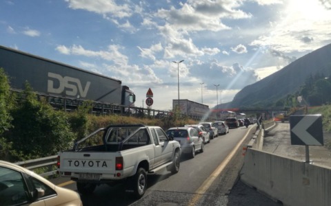 Traffico estivo: più controlli sulle strade, cantieri rimossi e soccorsi potenziati in vista di Ferragosto
