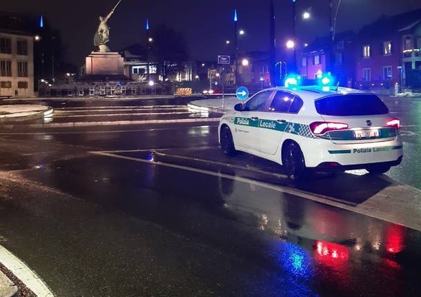 Tre patenti ritirate, due auto sequestrate e due denunce