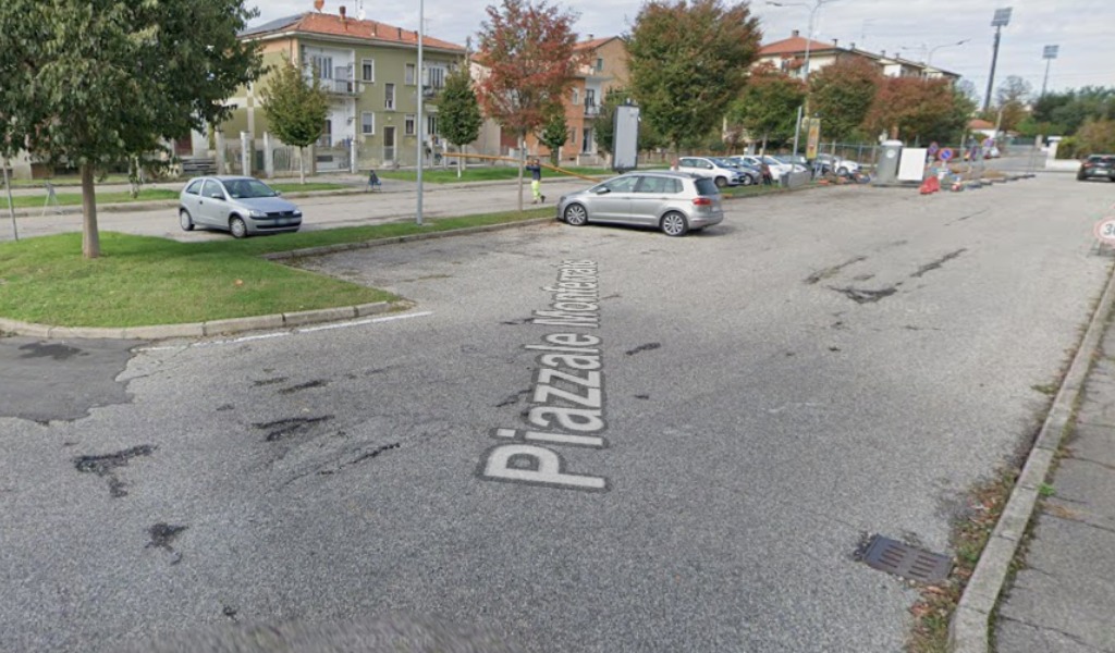 Un’oasi verde al posto dell’asfalto: a Mantova approvata la riqualificazione di piazzale Monferrato