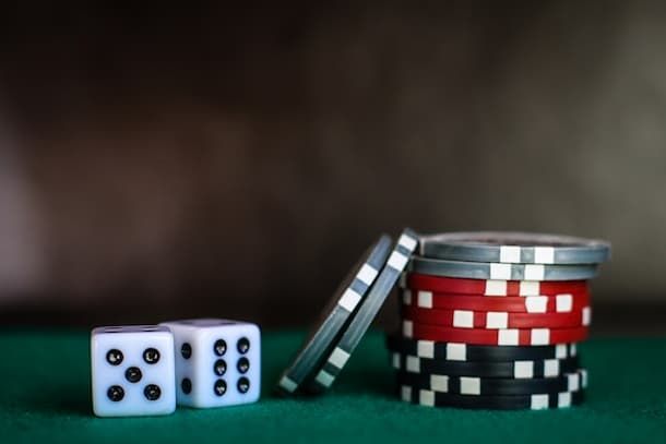 Usava la carta dell’azienda in crisi ai casinò: imprenditore biellese condannato per bancarotta