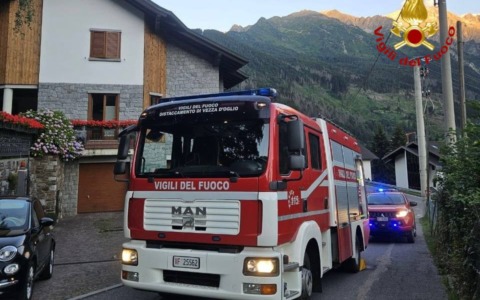 Vezza d’Oglio, principio d’incendio in un appartamento: nessun ferito
