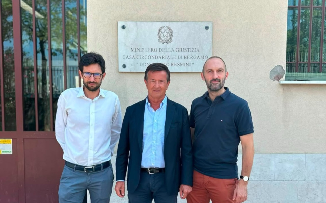 Gori, Casati e Scandella in visita al carcere di Bergamo: «Servono interventi urgenti»