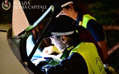 Auto investe padre e figlia, morto il papà 91enne