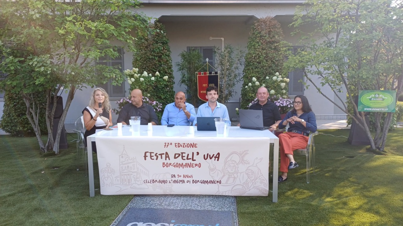 Borgomanero, 77ª Festa dell’Uva: 10 giorni di eventi; tra gli ospiti Orietta Berti, Enrico Ruggeri e Sarah Toscano
