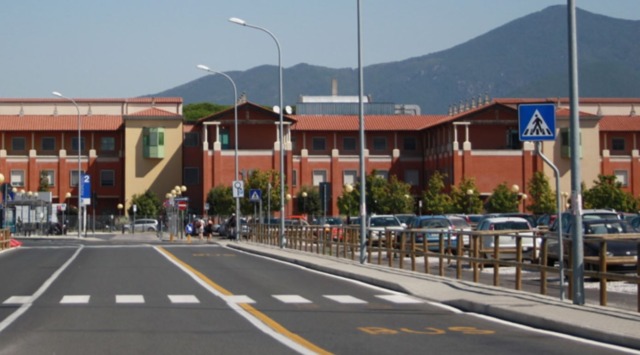 Camaiore, 19enne gravissimo dopo l’incidente in scooter