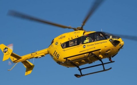 Colpito da un fulmine sulla ferrata Gamma 2: soccorso un escursionista