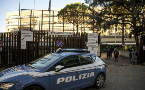 Dai container al chiosco bar, sigilli alle strutture del Parco di Caracalla