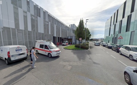 Detenuto cerca di scappare, sparatoria al pronto soccorso