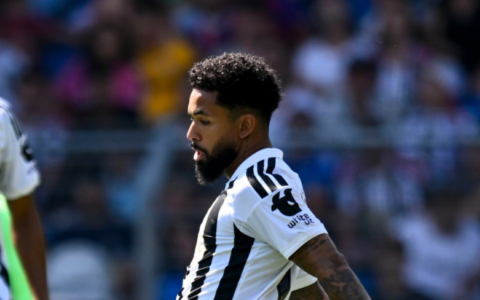 Douglas Luiz dice no all’Everton e punta sulla Juventus
