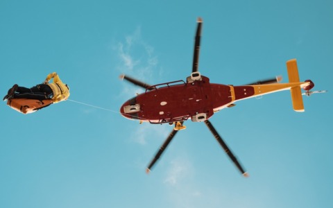 Escursionista colpito da un fulmine sulla ferrata salvato dal Cnsas