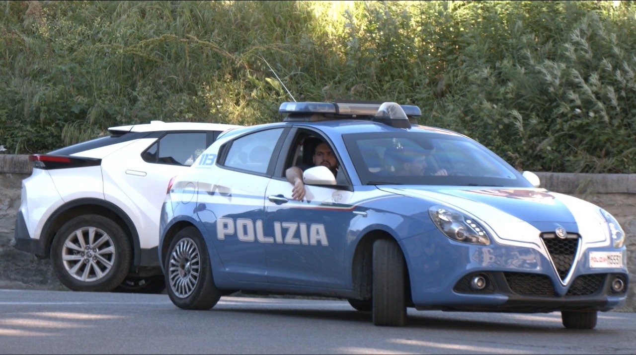 Firenze, folle fuga in scooter dalla polizia: arrestato