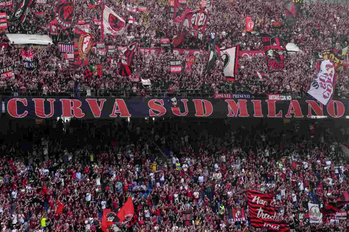 Funerali Baresi, fischi della Curva Sud per Cardinale e Scaroni