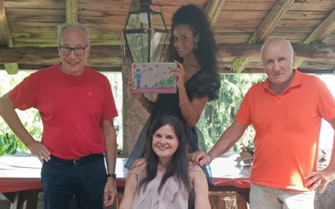 La modella Sharon Cimino testimonial della campagna 2027 di Telethon Lecco