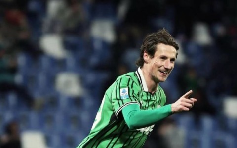 Lazio, tutto su Pinamonti dopo il flop di Bamba Dieng