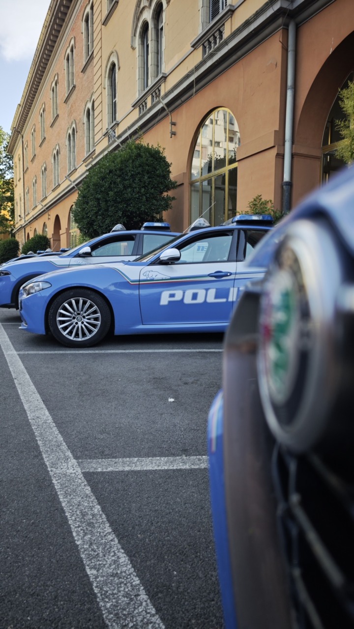 Maltratta e violenta la compagna incinta: arrestato dalla Squadra Mobile