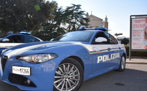 Occupa abusivamente un locale della Asl: denunciato dalla Polizia
