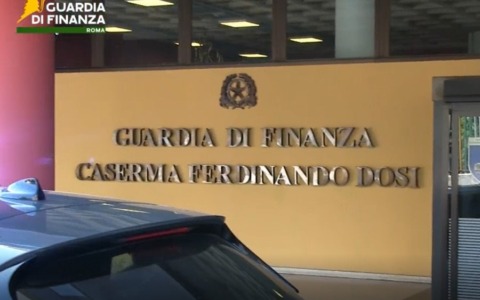 Riciclaggio, sequestro di beni per circa 3 milioni di euro