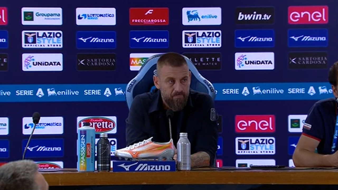 Scontro in conferenza stampa tra De Rossi e il nostro inviato Augusto Sciscione dopo Lazio-Genoa