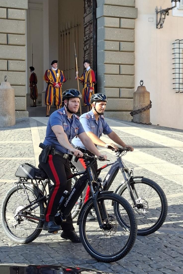 Sicurezza verde e prossimità, l’arma dei carabinieri introduce le e-bike
