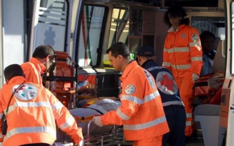 Tragico incidente a Bussoleno sulla SP 24: scontro auto-moto al Ponte Vernetto, un morto e una ferita grave