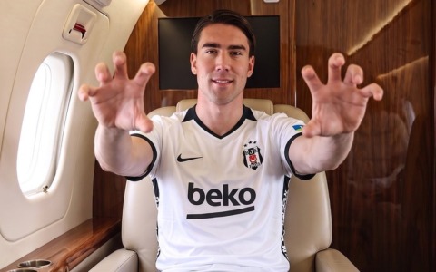 Vlahovic e Lukaku, i soldi prima di tutto: la Turchia unica soluzione 
