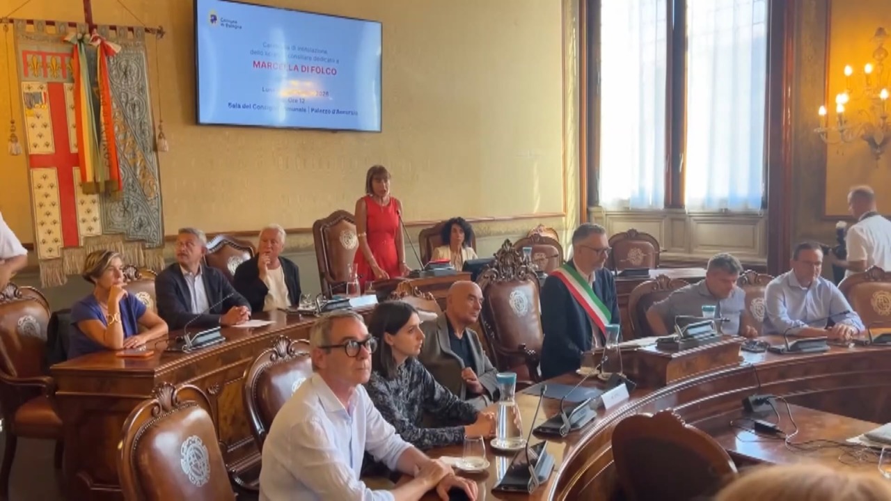 A Palazzo d’Accursio la cerimonia di intitolazione di uno scranno consiliare a Marcella Di Folco