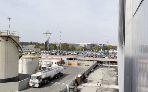 Aeroporto, al Marconi inaugurato il secondo blocco del parcheggio P6