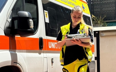 Arresto cardiaco in metro, salvato passeggero