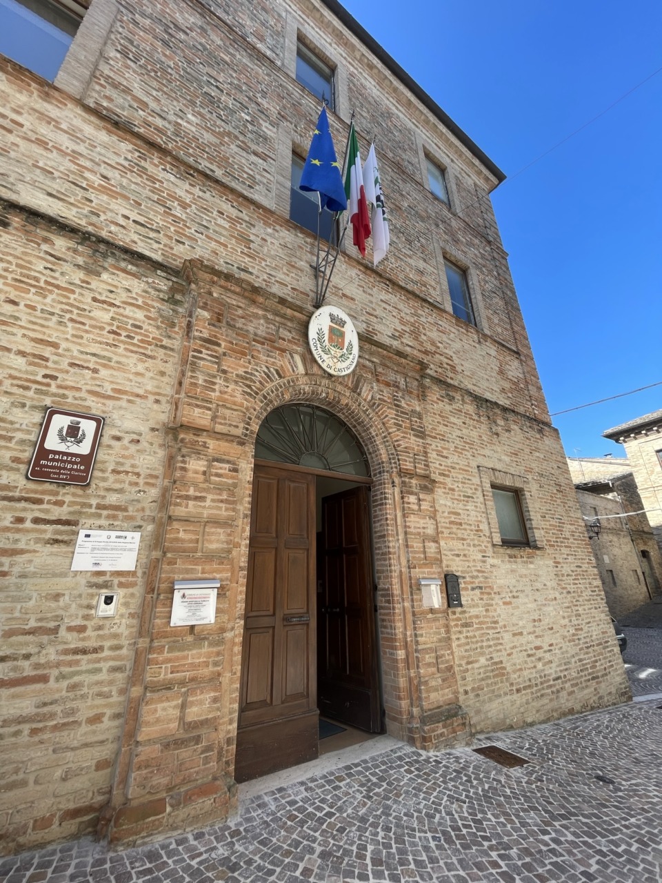 Bagno vandalizzato a Castignano, tre ragazzi si assumono la responsabilità