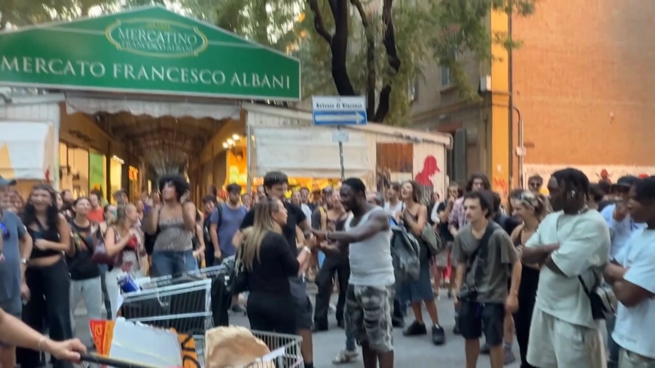 Bolognina: proteste durante il convegno di Fratelli d’Italia, quattro manifestanti multati