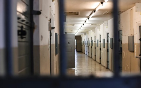 Carcere di Torino, l’Osapp denuncia: “Mancano lenzuola e arredi, 60 aggressioni dall’inizio dell’anno”