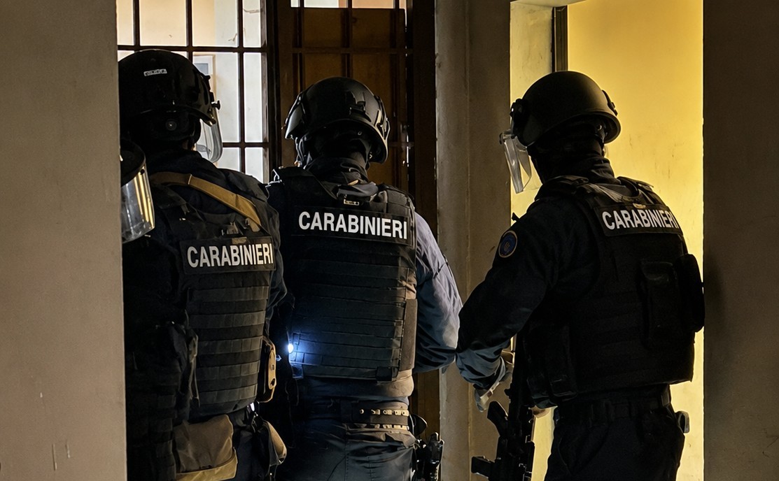 Controlli dei Carabinieri in via Singen, 3 arresti e 6 denunce