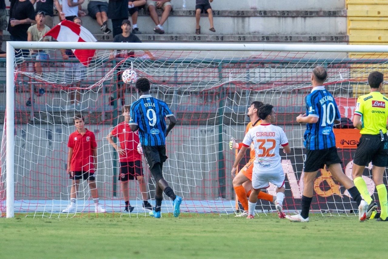 Coppa Italia, il Latina vince a Grosseto 4-1 e passa agli ottavi di finale. Volpe: “Una gara perfetta” / VIDEO