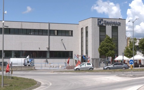 Electrolux non cede e conferma la chiusura di Cerreto d’Esi. i sindacati proclamano sciopero nazionale