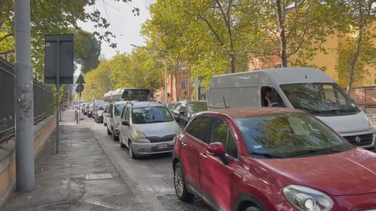 Eliminazione bollo per auto-moto fino a 80kW, Tonelli (Ascom): “Aiuta famiglie ed economia”