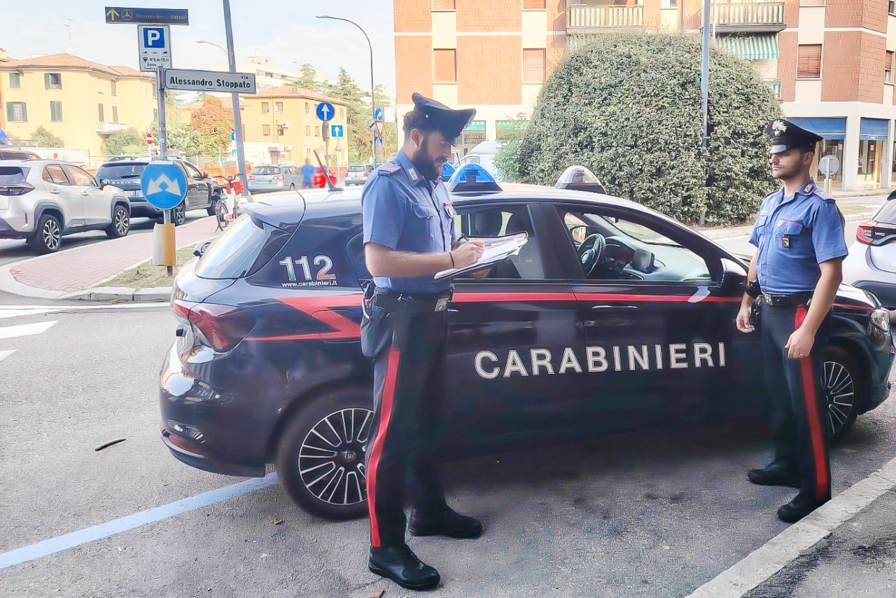 Ferisce tre carabinieri durante un controllo antidroga, arrestato