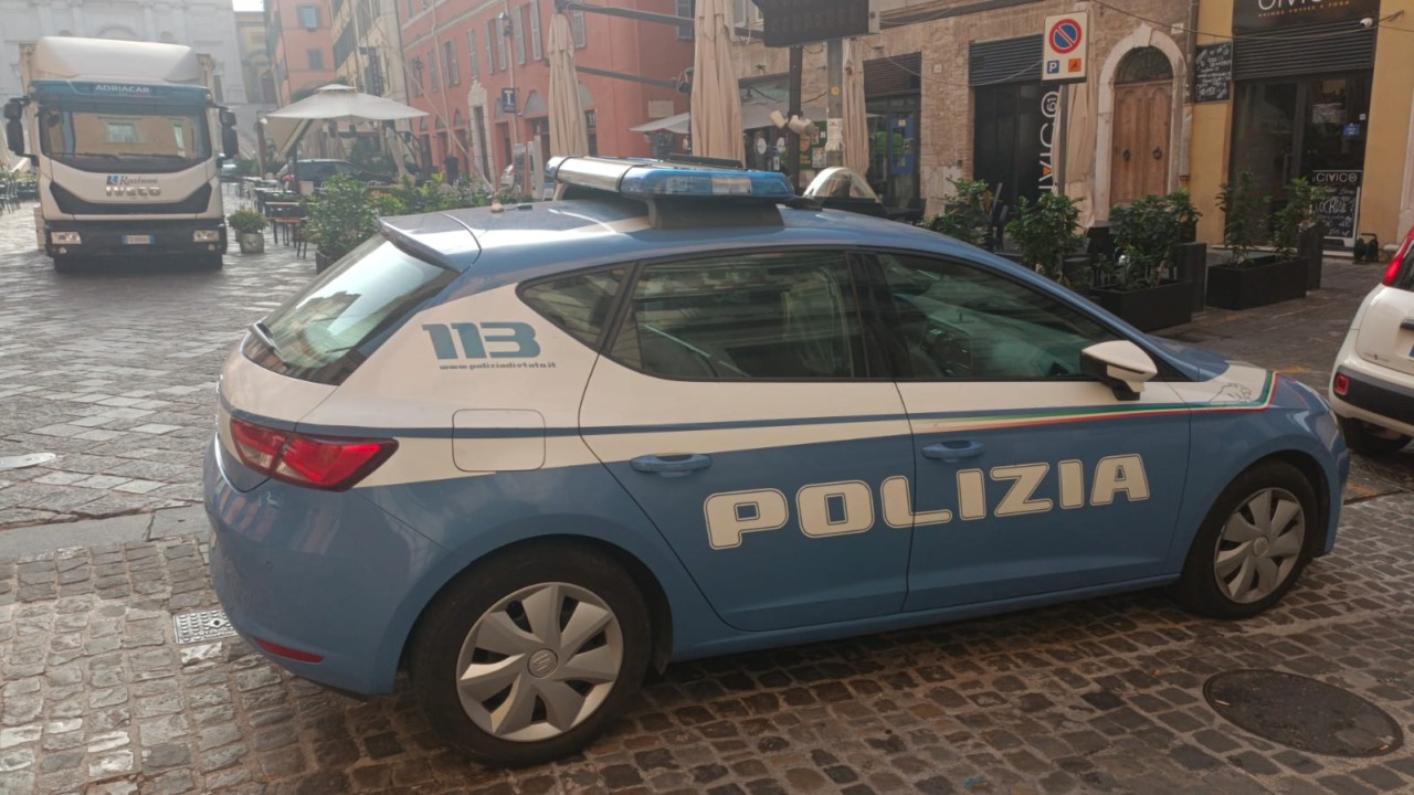 Finti finanzieri tentano di truffare anziana ma la donna chiama il 112