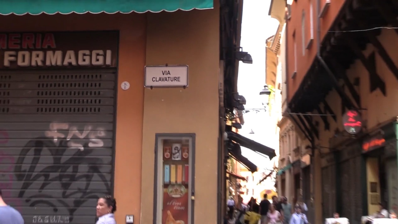 Il Comune di Bologna ha negato il dehors al Calice, locale in pieno centro storico