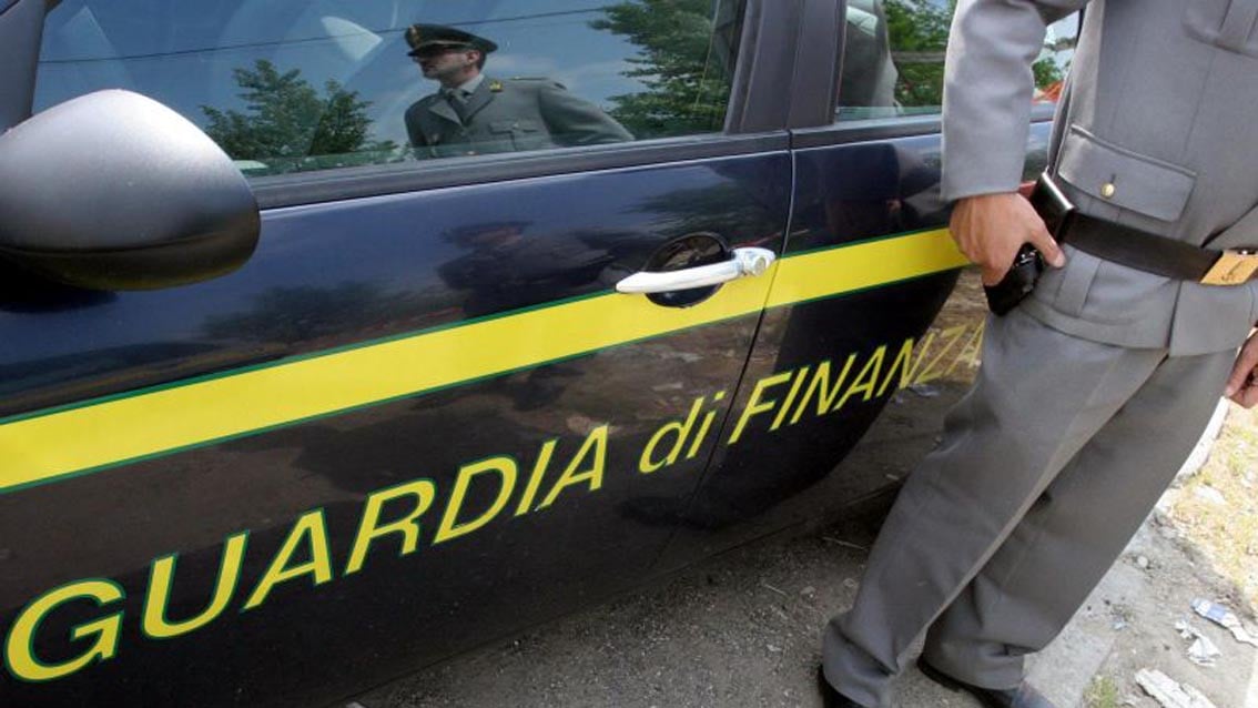 Imprenditore vanta una vita di lusso: scoperta finta ASD a Viareggio