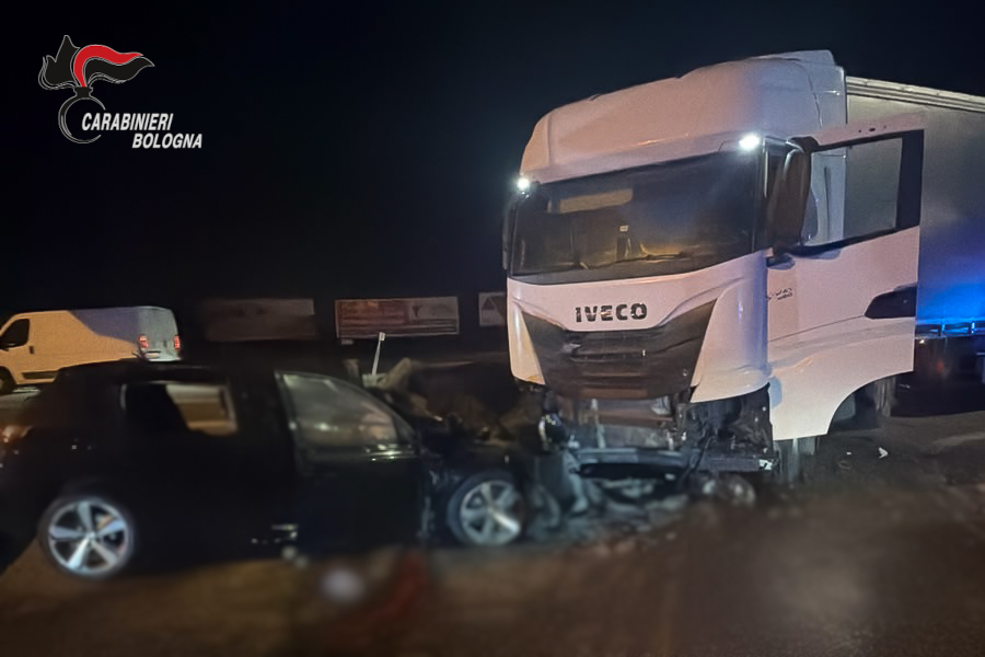 Incidente sulla Trasversale di Pianura, gravissimi due ragazzi
