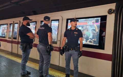 Investito dalla metro, 67enne in gravi condizioni