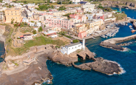 Isole, bando da 93,9 milioni per il trasporto marittimo