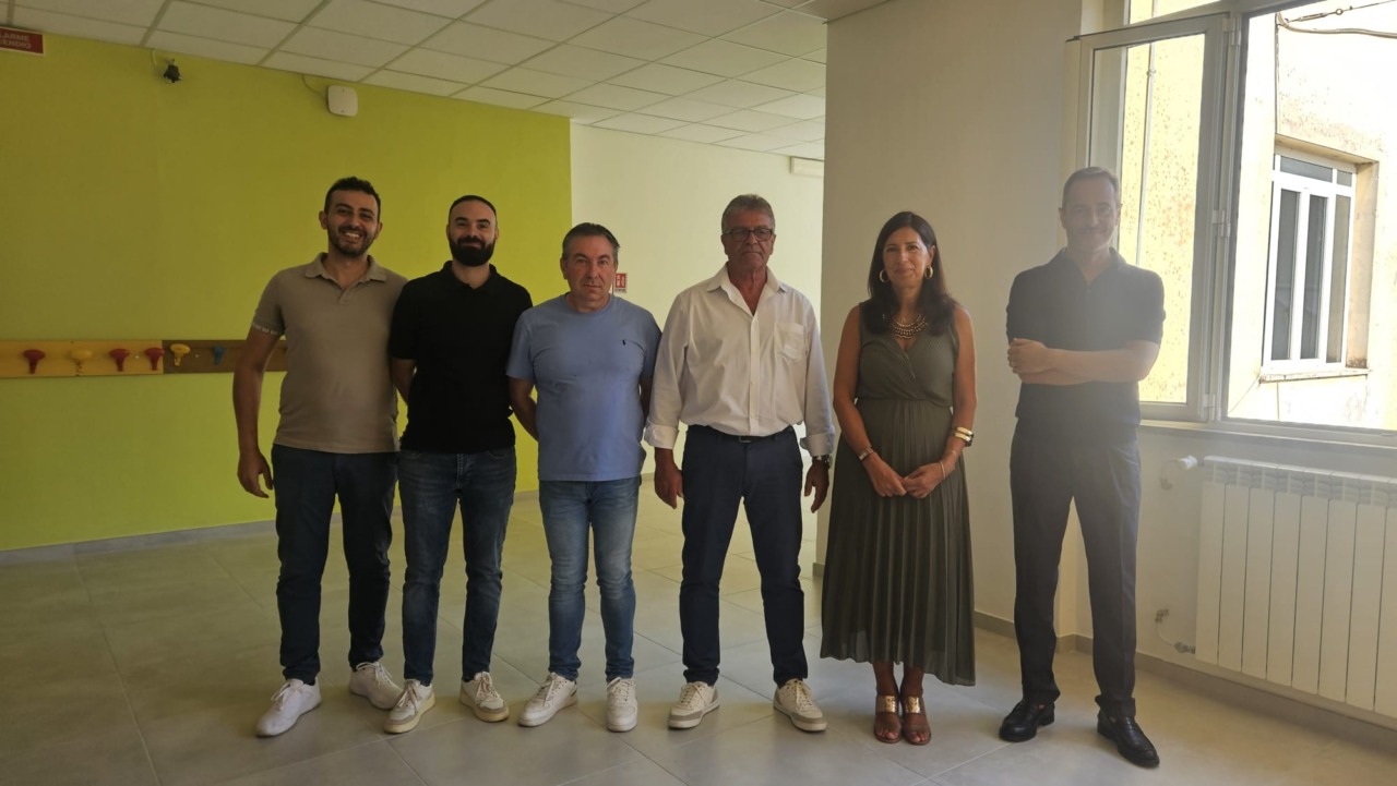 L’Amministrazione Querqui inaugura l’anno scolastico con una scuola rigenerata
