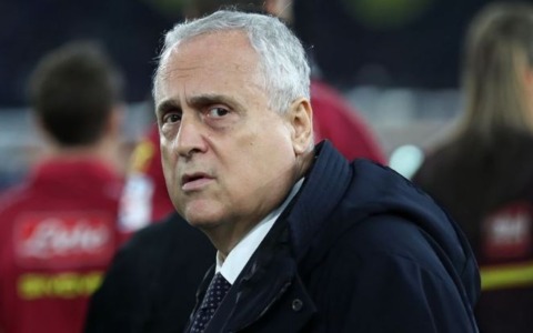 Lazio, Lotito sbotta: “Siamo primi, non basta nemmeno questo?”