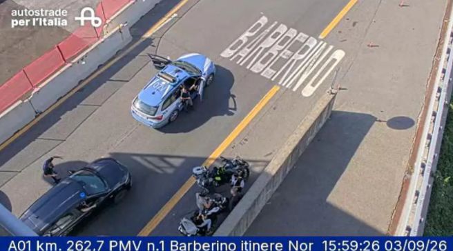 Omicidio-suicidio sulla A1: uomo uccide la ex e poi si butta dal cavalcavia