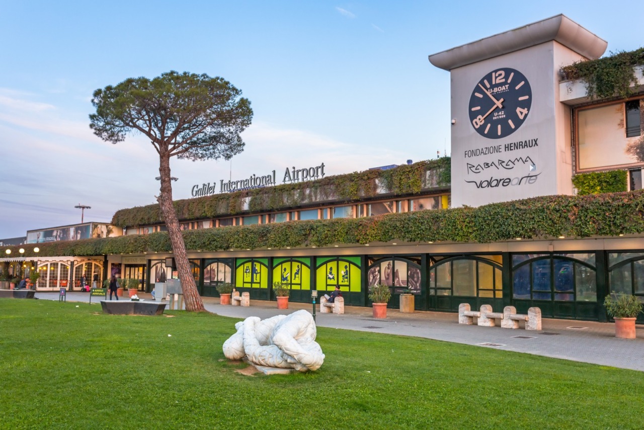 Paura all’aeroporto di Pisa: allarme per un aereo in fase di atterraggio