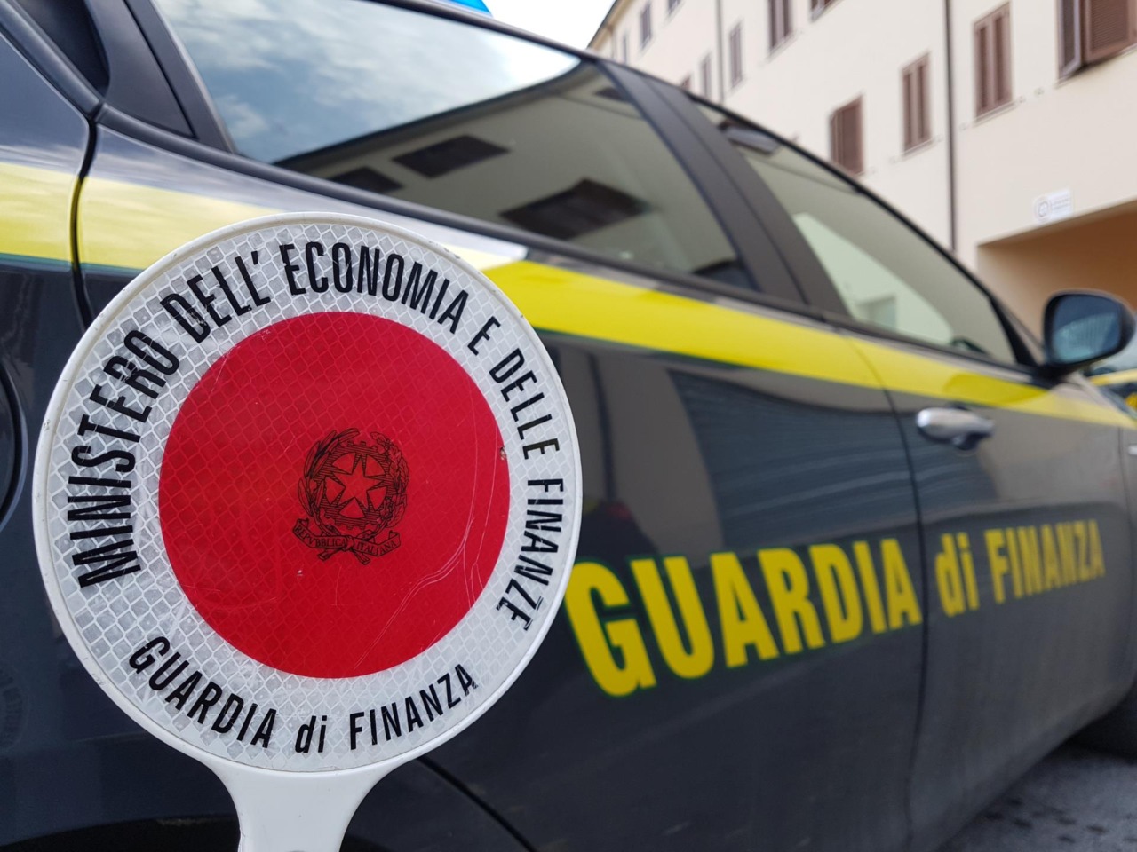Sequestro di ombrelloni al Lido