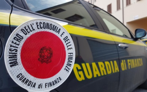 Sequestro di ombrelloni al Lido